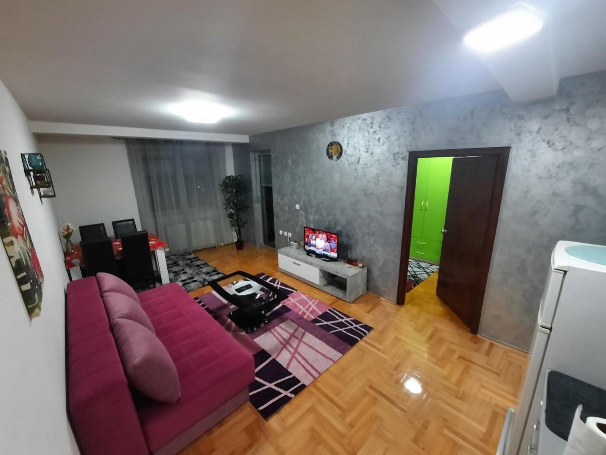 Victory Apartment Ni Exteriör bild